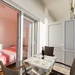Mastelic Apartament *